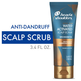 Head & Shoulders being applied to scalp demonstrating cleanser activation benefit