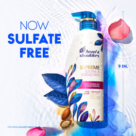Head & Shoulders shampoo pump detail highlighting easy dispensing and clean formulation