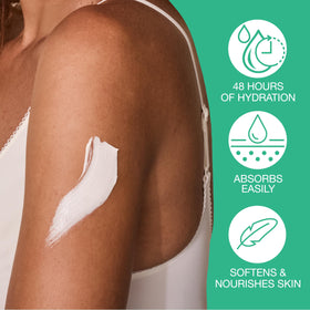 Hempz hand applying lotion to skin demonstrating hydration and non-greasy feel