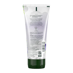 Herbal Essences gel texture close-up illustrating lightweight, non-crunch finish