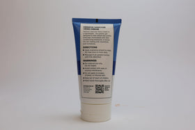 Hermon closing cap detail showing secure packaging and travel-ready benefit