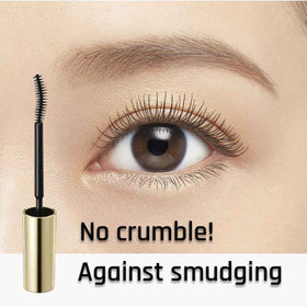 Heroine Make remover in use dissolving waterproof mascara easily