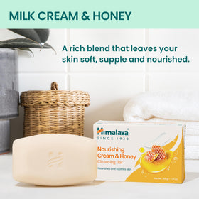 Himalaya soap in wet hand illustrating easy rinsing and soft skin
