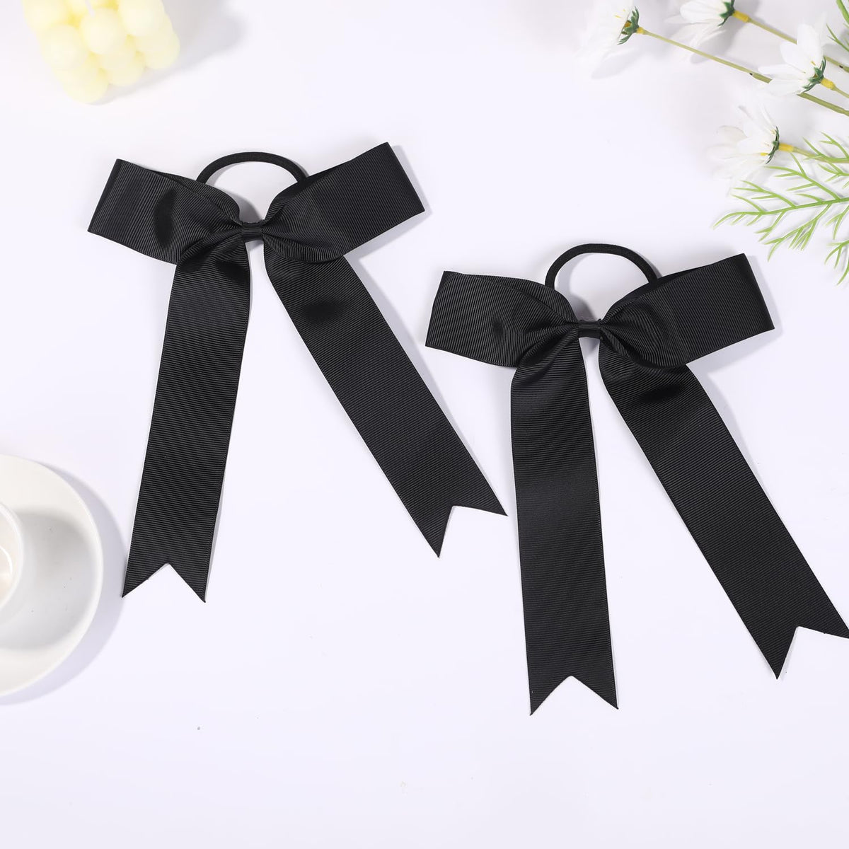 Hipcheer in-use ponytail view showing secure hold during activity