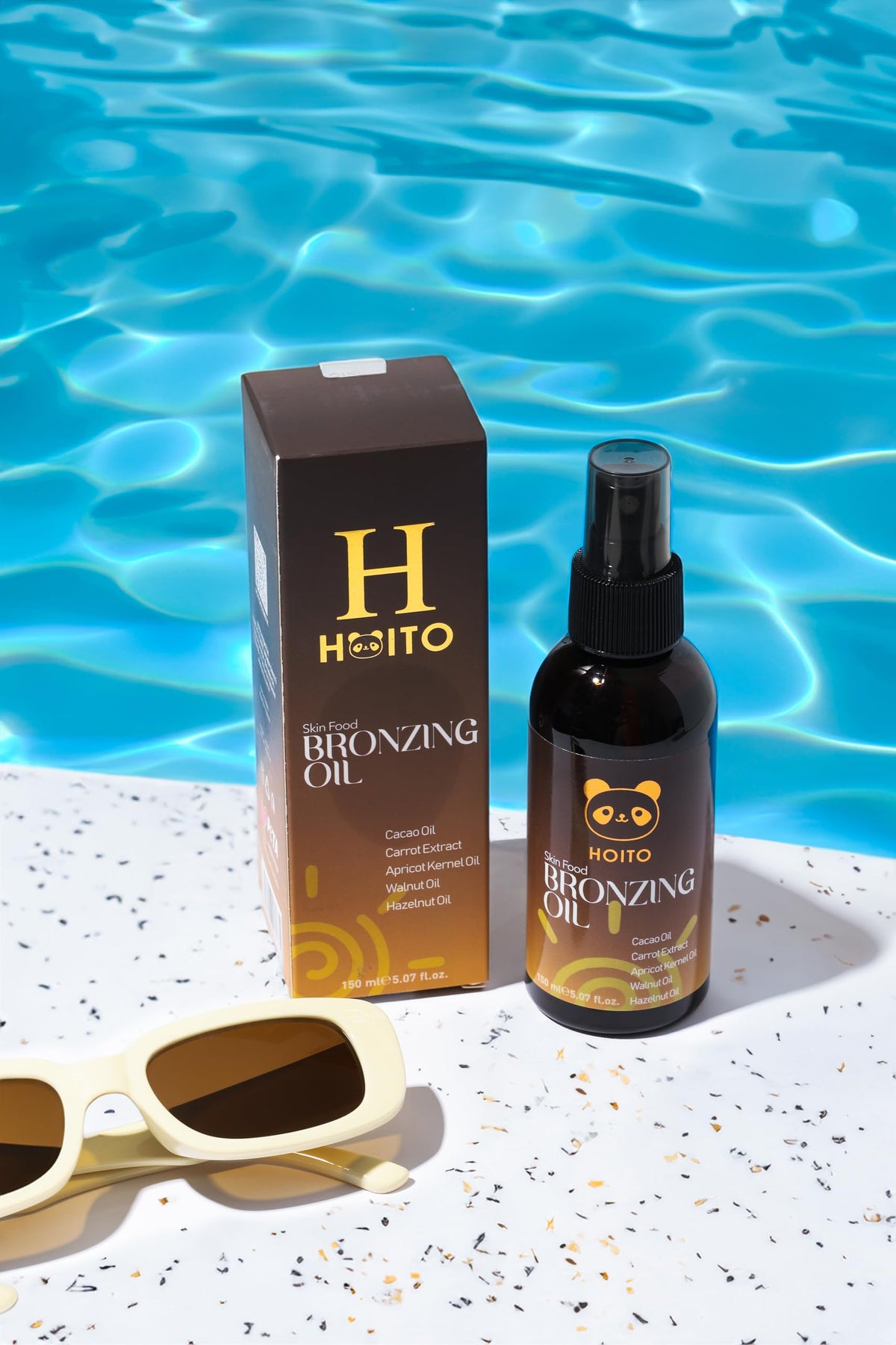 HOITO ingredients close-up with carrot extract and plant oils for nourishment