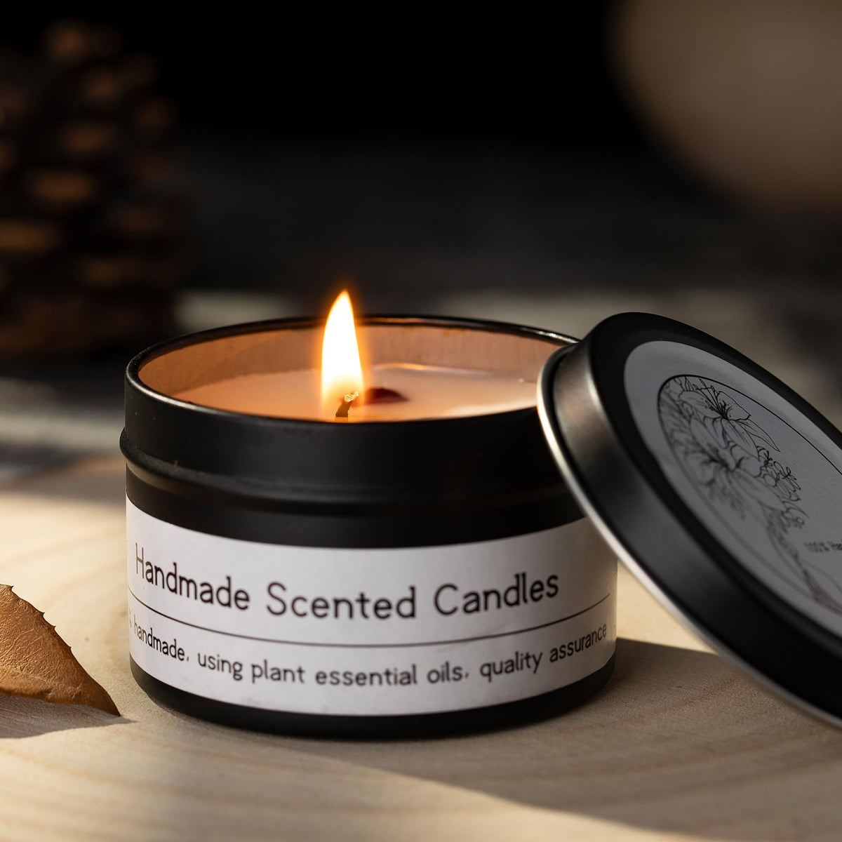 Honxicur scented candle lit to create relaxing mood and low-light comfort