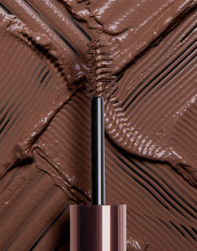 HOURGLASS dual-sided brush close-up demonstrates applicator design for precise shaping