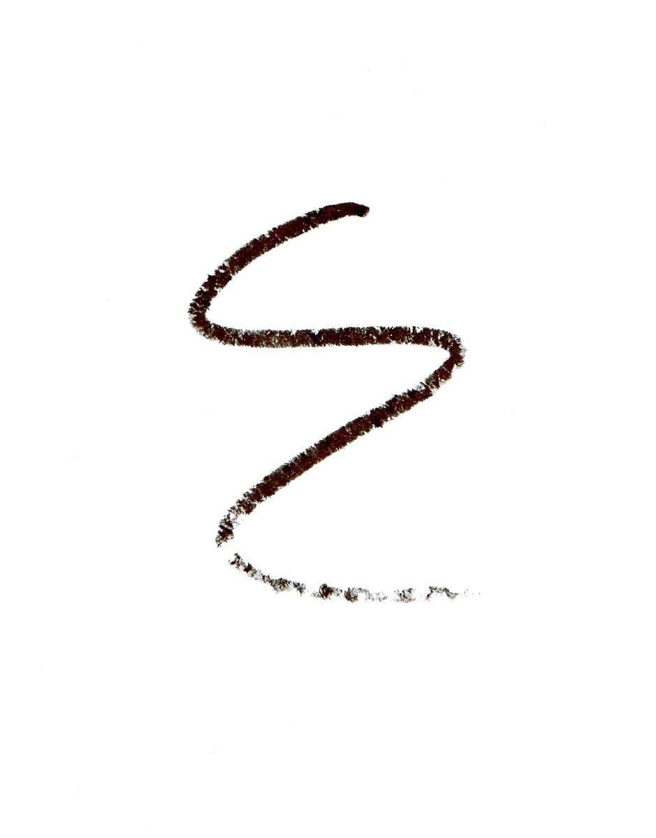 HOURGLASS liner in use on model demonstrating Canyon shade and long-wear definition benefit