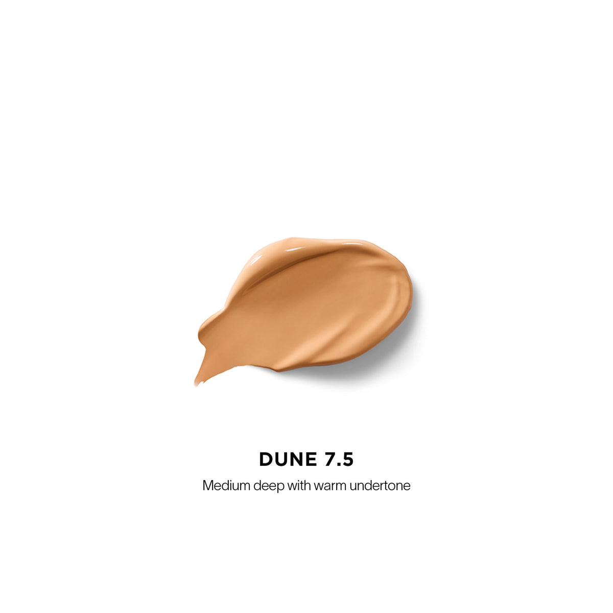 HOURGLASS closeup applicator delivering precise product for targeted coverage