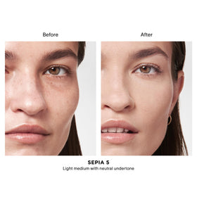 HOURGLASS application wand dispensing product for controlled, mess-free application