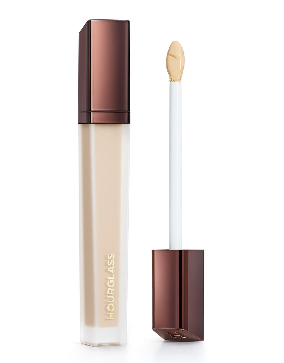 HOURGLASS front packaging showing product and shade for quick ID and appeal