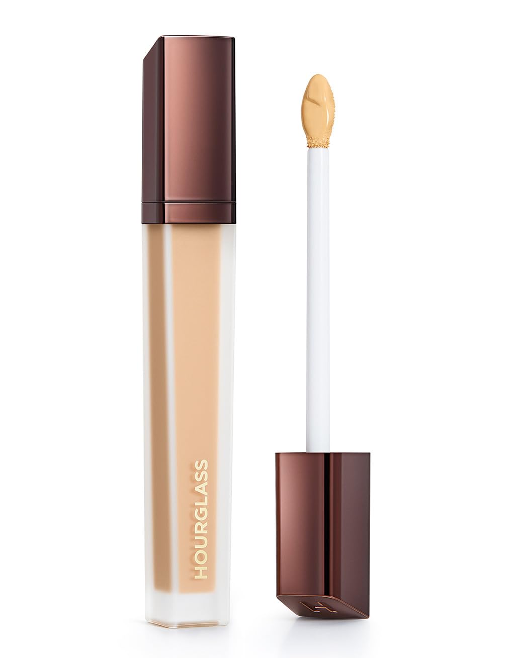 HOURGLASS front packaging showing product and shade, professional finish