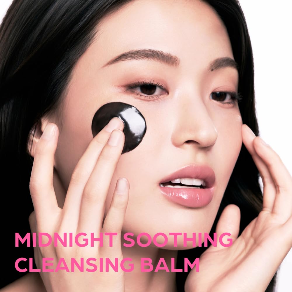 House of Hur balm melting into oil on fingers for effective makeup removal