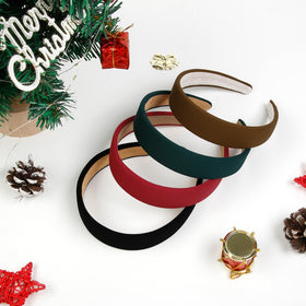 Huachi headband on short hair demonstrating secure, comfortable fit