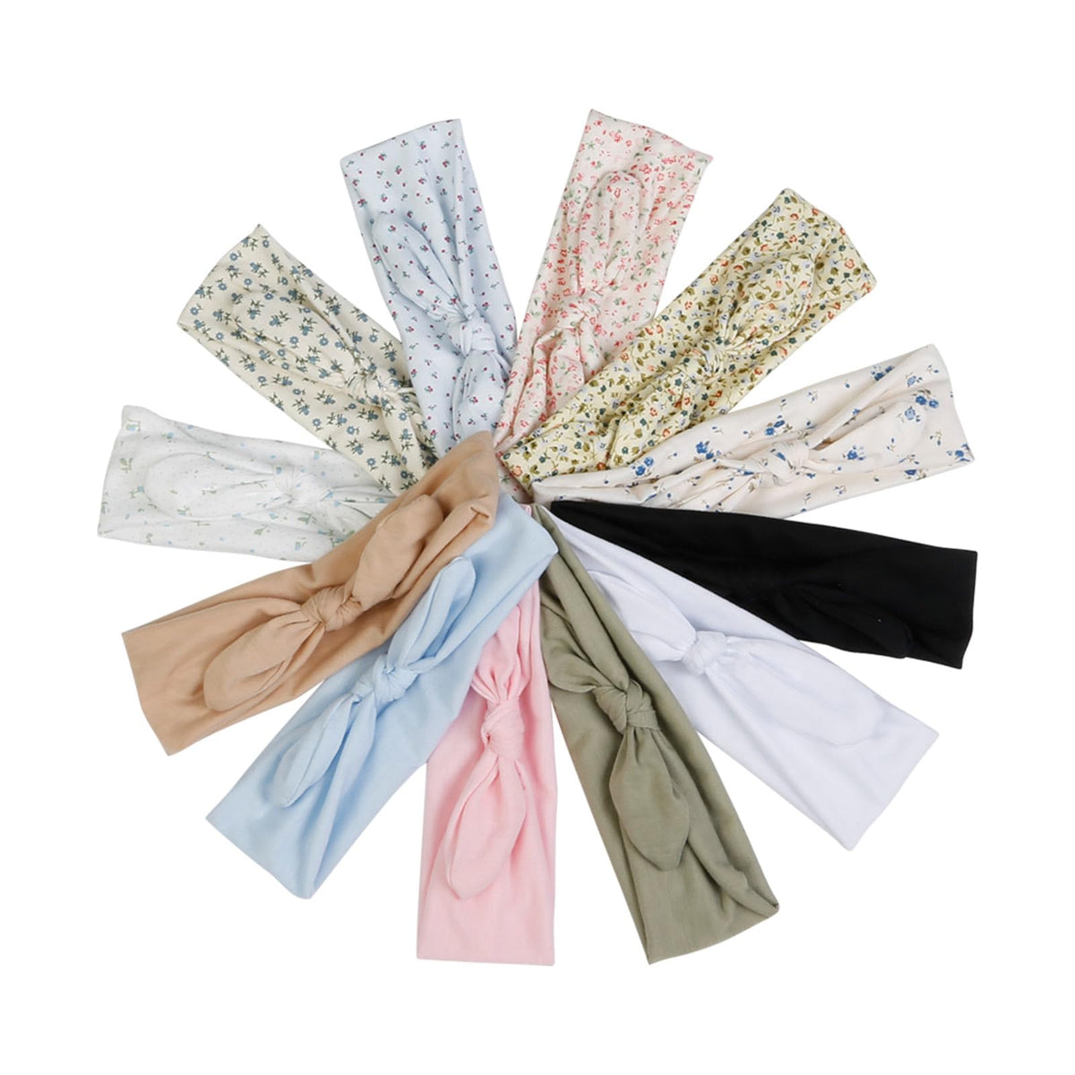 Huachi headband styled with casual outfit for everyday fashion