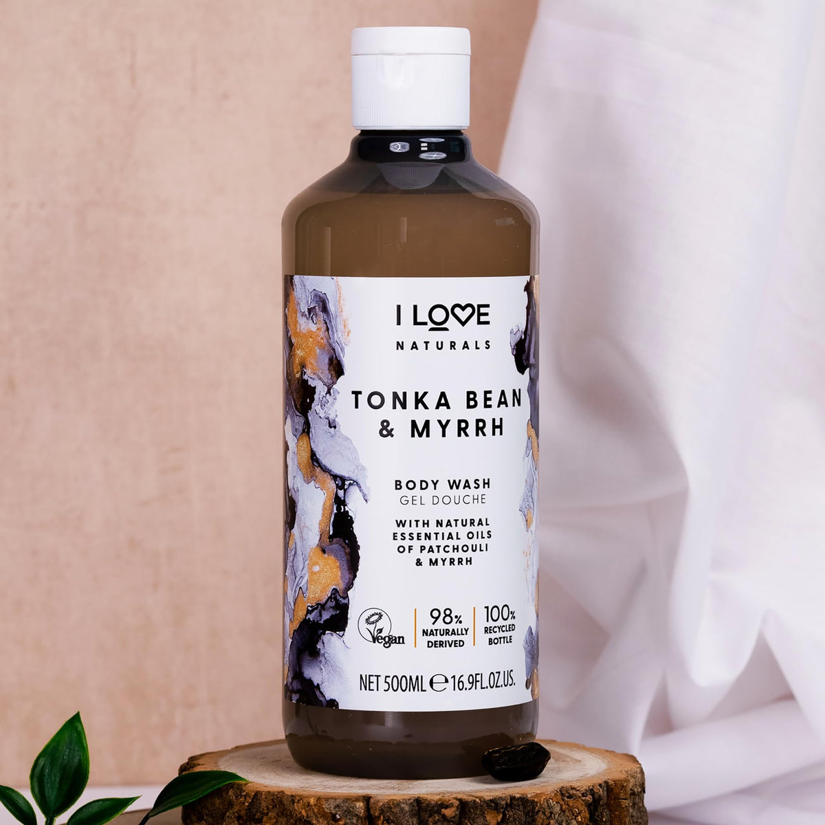 I LOVE texture close-up of rich cream lather, showcasing moisturizing foam and soft skin feel
