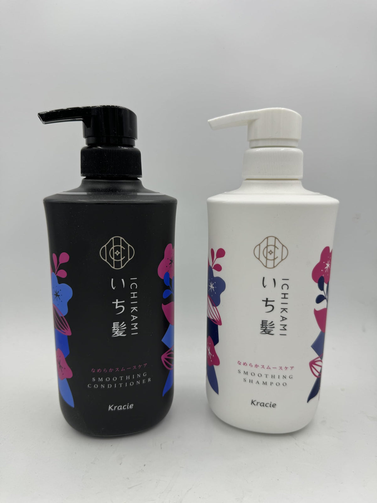 ICHIKAMI shampoo pouring and lathering for gentle cleansing benefit