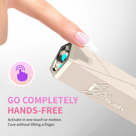 iGel Beauty in use hands-free curing with sensor for steady nail results