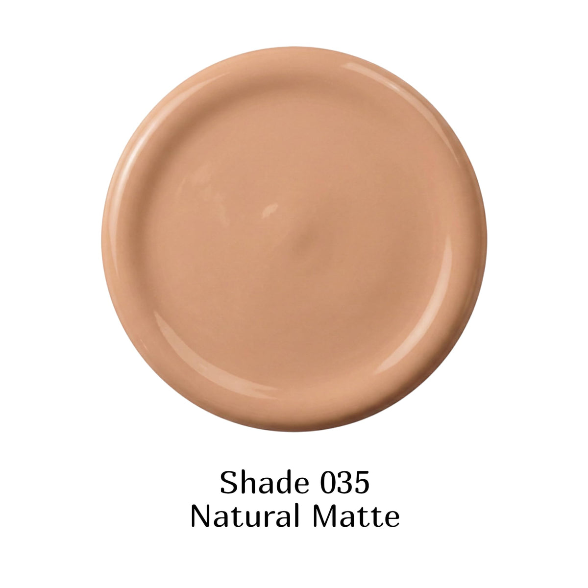 Il Makiage foundation applied with sponge demonstrating seamless coverage and long-wear benefit