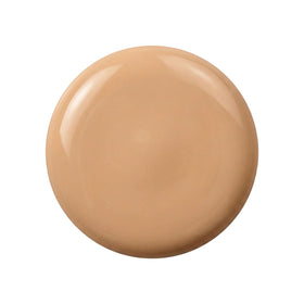 Il Makiage close-up of pump and creamy texture showing blendability and smooth coverage