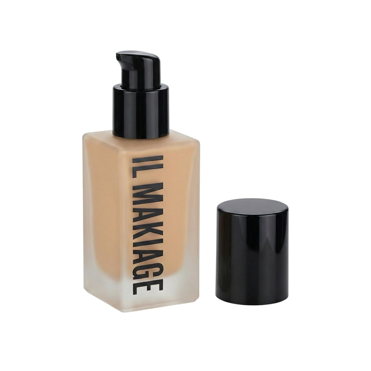 Il Makiage front packaging showing shade 105 and product labeling for shade clarity