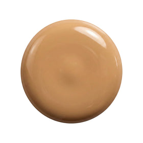 Il Makiage texture close-up spread demonstrating smooth blendability and coverage benefit