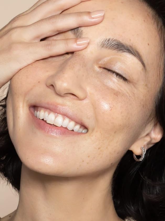 ILIA application on skin before and after demonstrating smoothing effect