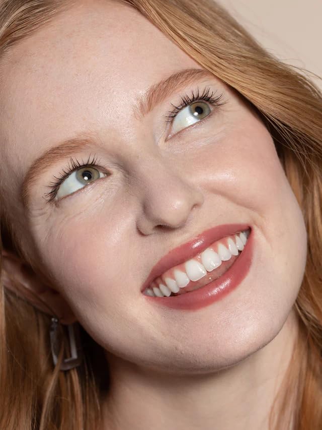 ILIA open lid detail highlighting hand-poured finish and smooth surface