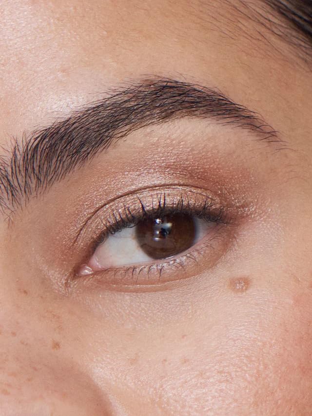 ILIA close-up of metallic texture showing pearl finish and blendability benefits