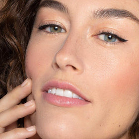 ILIA application on eyelid demonstrating fine-line and wing precision benefit