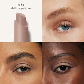 ILIA close-up of slanted tip demonstrating precise application benefit