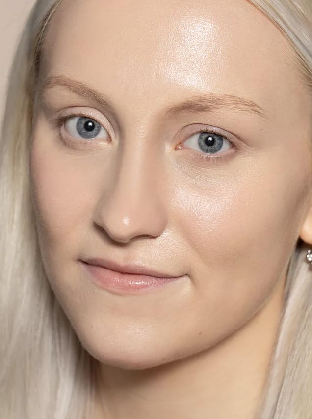 ILIA visual of hyaluronic acid ingredient highlighting hydration benefit