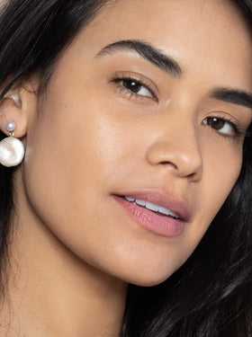ILIA ingredient layout with squalane niacinamide hyaluronic benefits