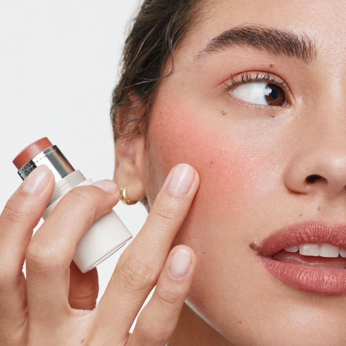 ILIA creamy texture close-up illustrating smooth melt-on-skin feel and nourishing finish