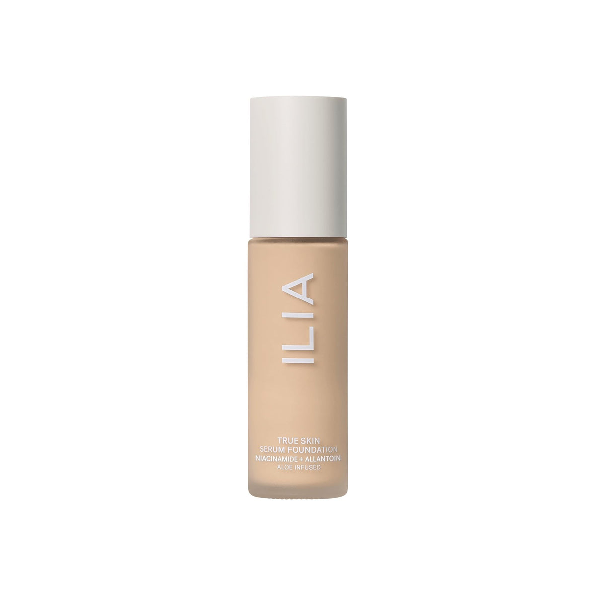 ILIA packaging box and bottle presenting brand and clean formulation