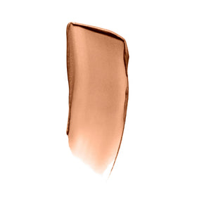 ILIA close-up texture of cream-to-powder finish showing smooth blendability benefit