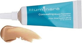 ILLUMINARÉ foundation swatch texture close-up illustrating blendable coverage benefit