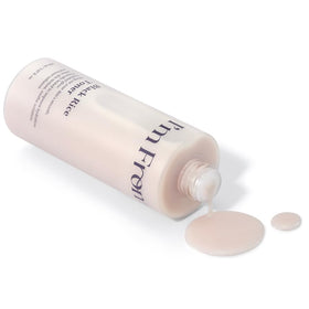 I'm from applying toner on skin demonstrating fast absorption and non-greasy feel
