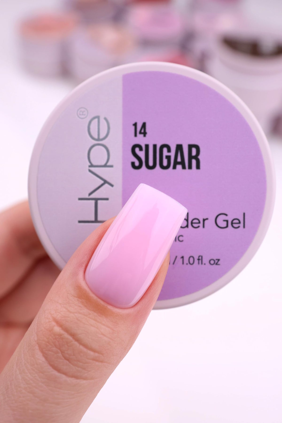 IN.HYPE gel texture close-up revealing smooth consistency for controlled sculpting