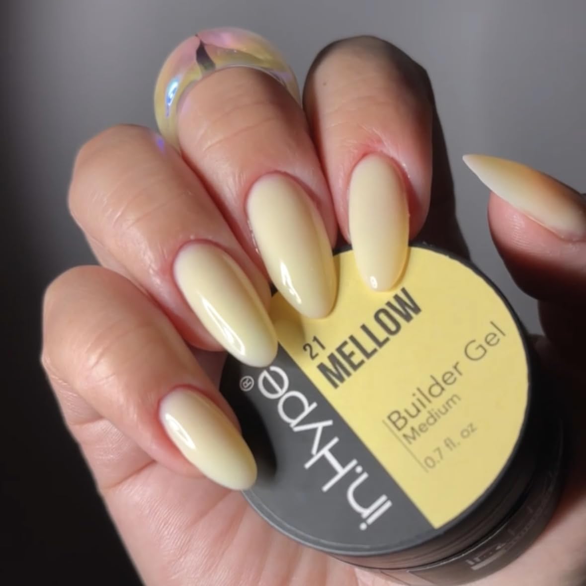 IN.HYPE gel creamy texture close-up demonstrating smooth self-leveling