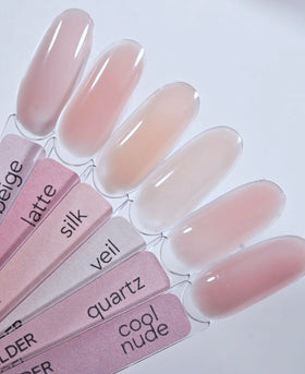 IN.HYPE close-up gel texture demonstrating smooth medium-viscosity for precise sculpting and strength