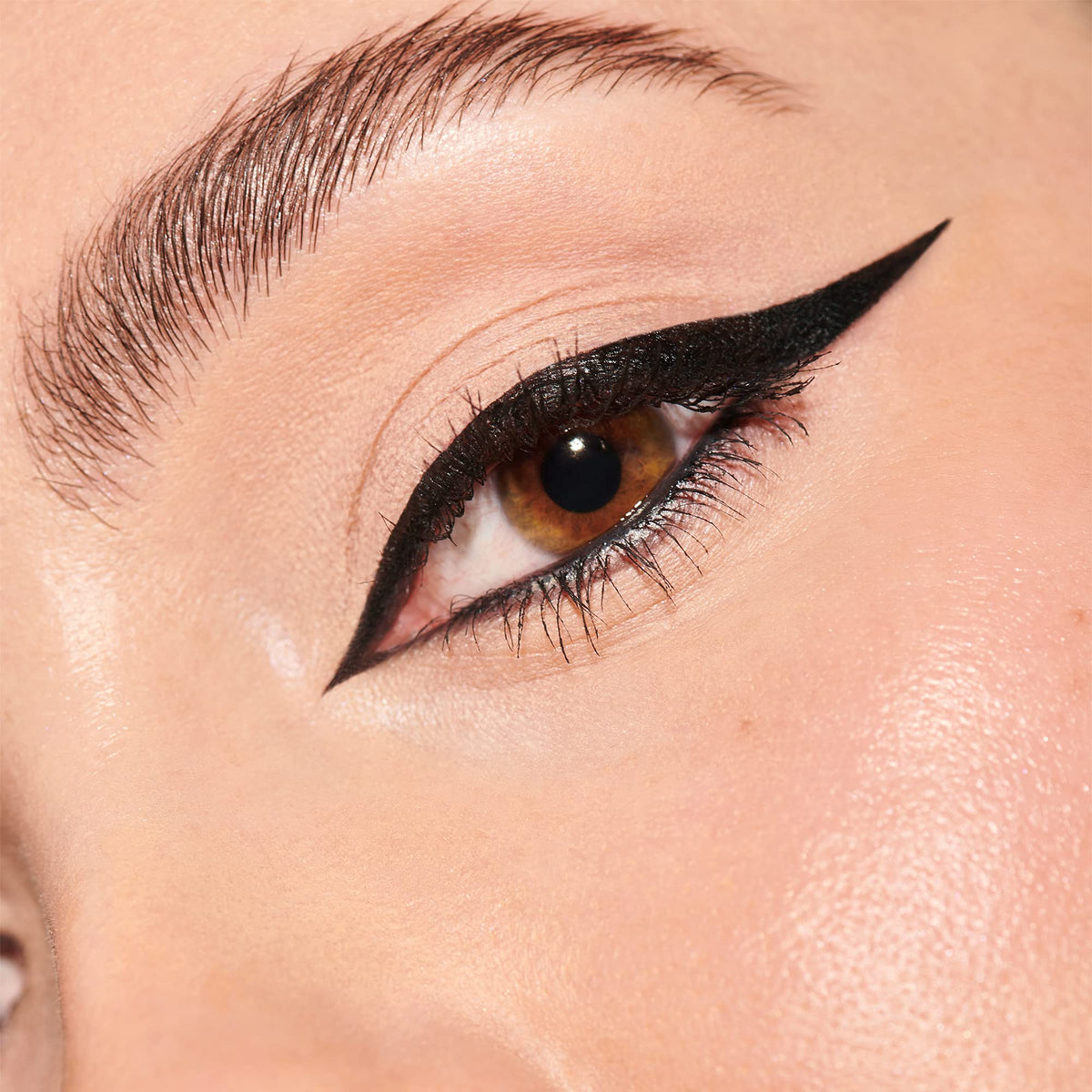 Inglot AMC gel eyeliner lifestyle eye look demonstrating bold defined eyeliner style