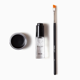 Inglot brush 31T bristles close view showing tapered tip for accurate lines