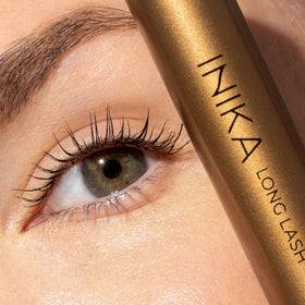 INIKA long lash wand brush detail with bristles visible for precise application benefit