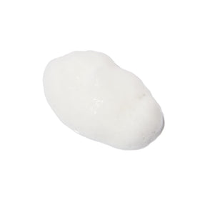 INNERSENSE close-up foam-to-powder texture demonstrating oil absorption