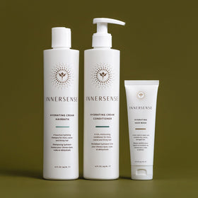 INNERSENSE hair mask in use on wet hair restoring softness and shine