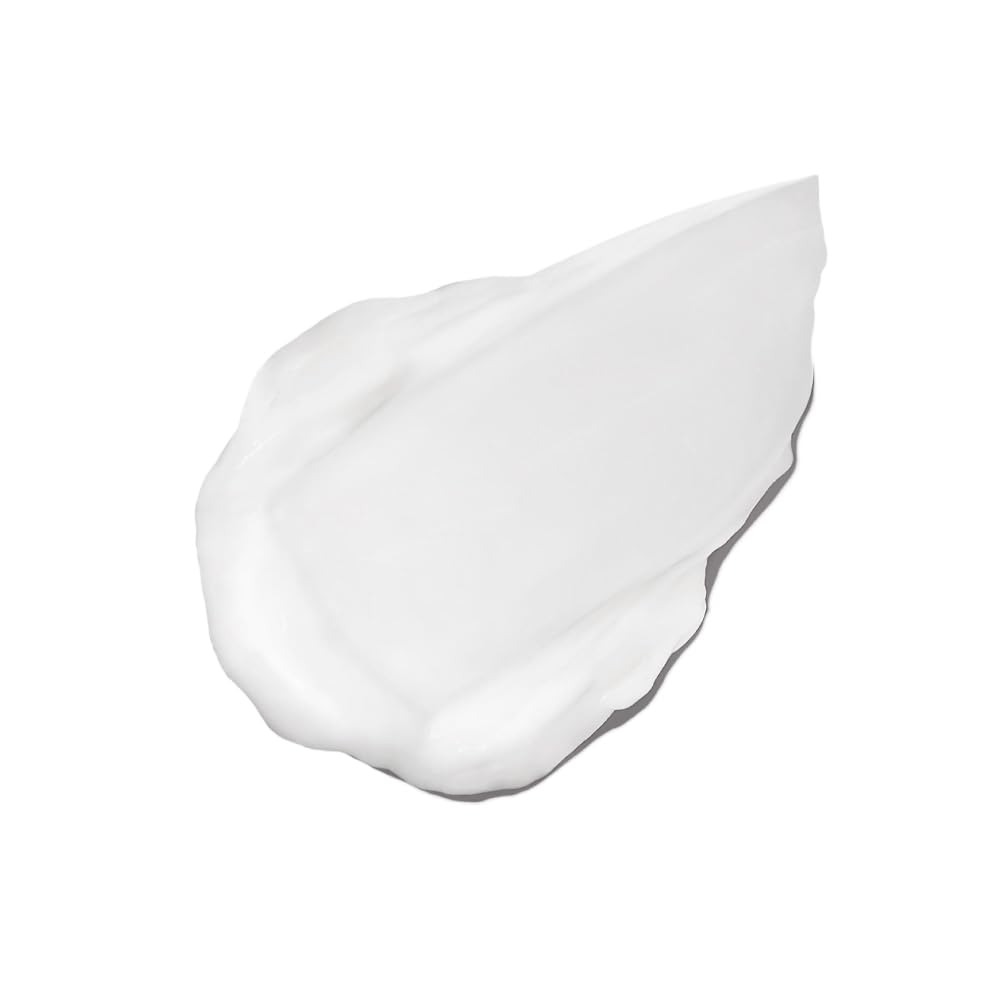 Innersense close-up texture of cream highlighting lightweight absorption and smoothness