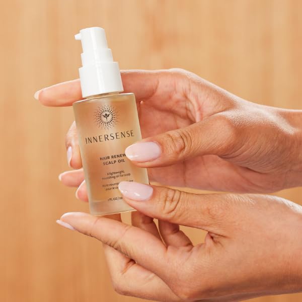 INNERSENSE oil texture on hand demonstrating lightweight absorption