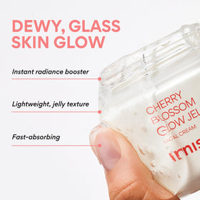 innisfree close-up of clear jelly texture, shows bouncy gel and fast absorption benefit