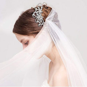 inSowni side comb close-up highlighting crystal detail and secure hold